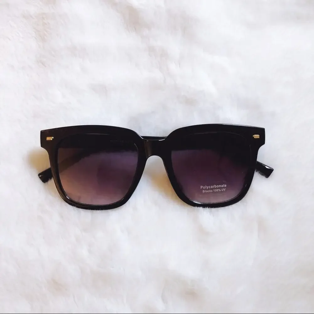 Jacob Black Classic Square Sunglasses
